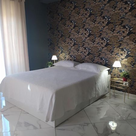 Linda'S Guest House Рим Екстер'єр фото