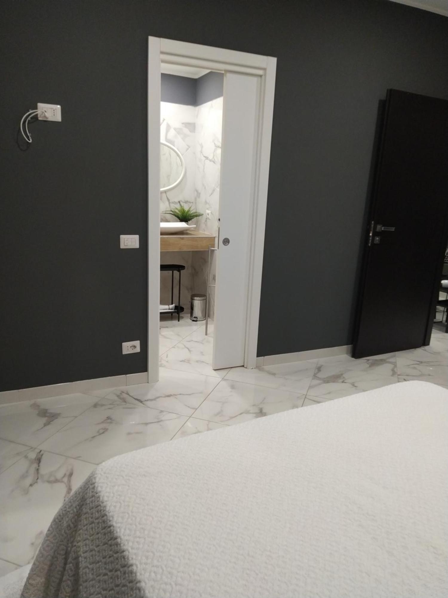 Linda'S Guest House Рим Екстер'єр фото