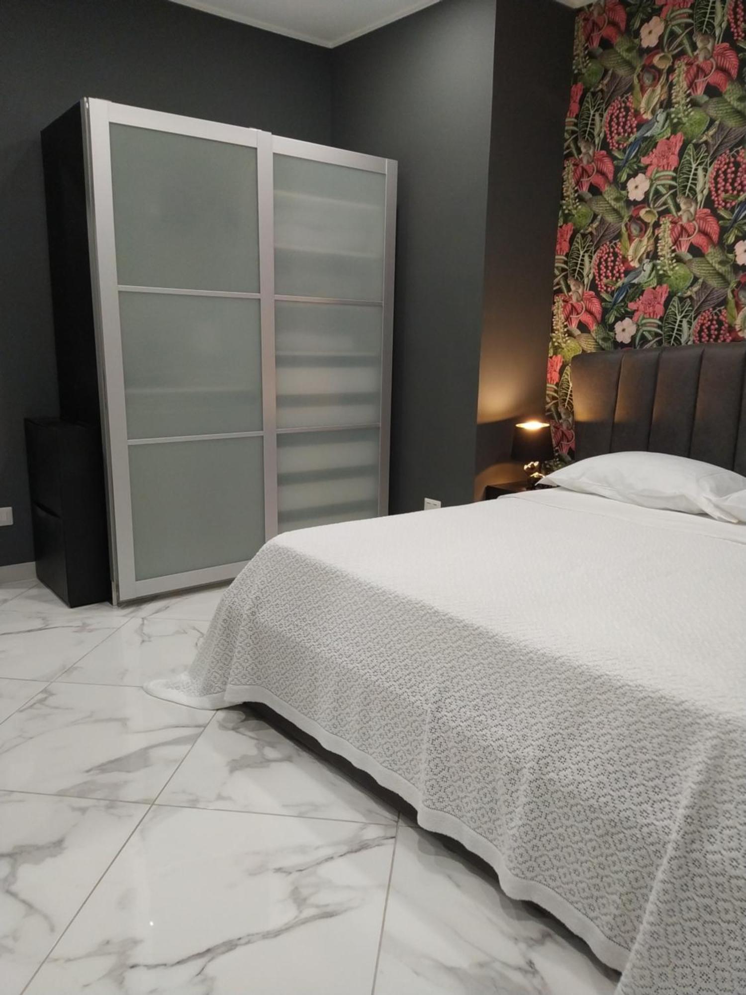 Linda'S Guest House Рим Екстер'єр фото